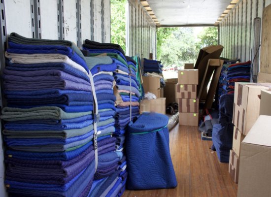 Flat Price Auto Transport and Moving Explains the Benefits of Moving Blankets